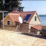 Villa Mala Dora
